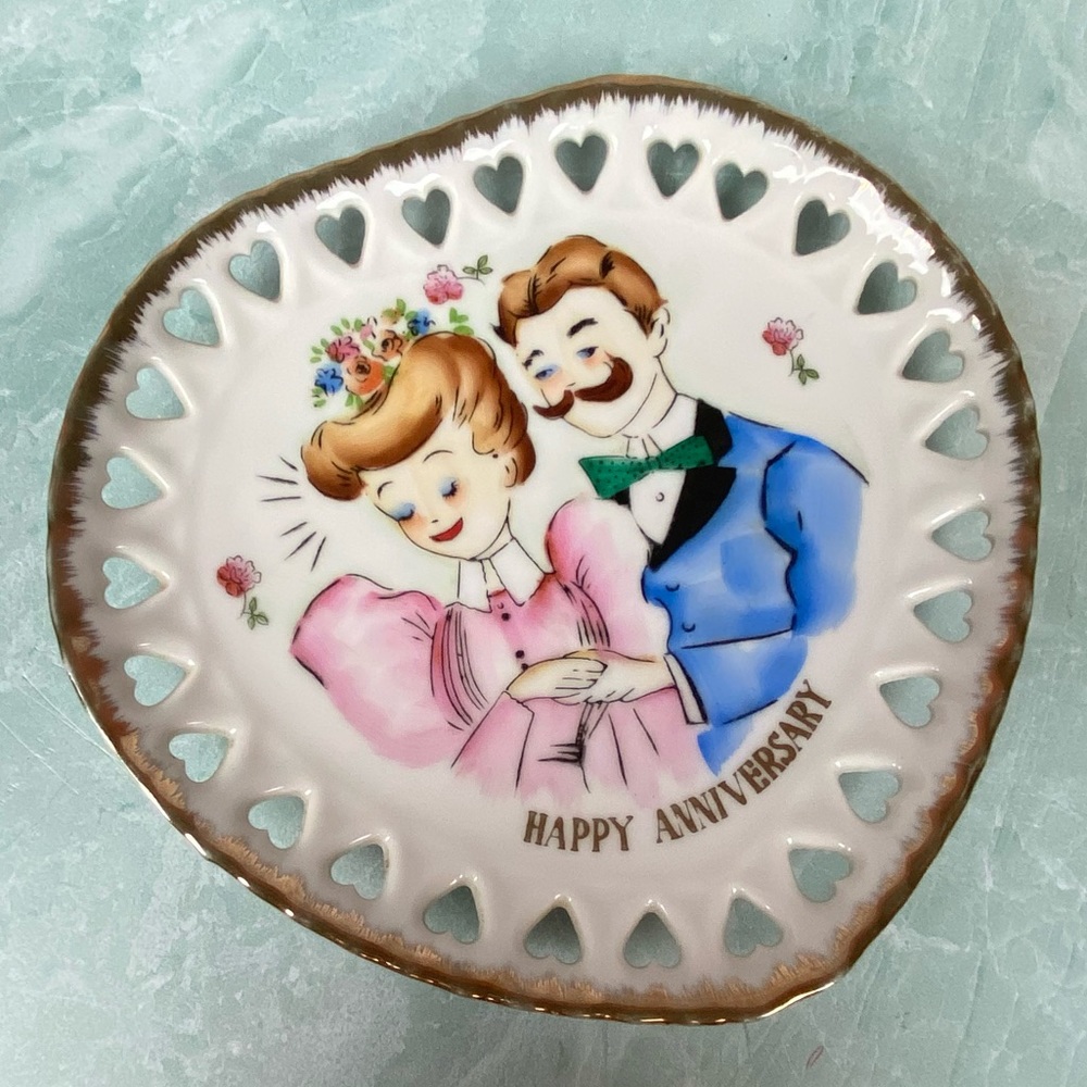 Kelvin’s vintage Happy Anniversary heart plate
